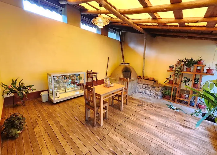 Lodge Bambu Calca